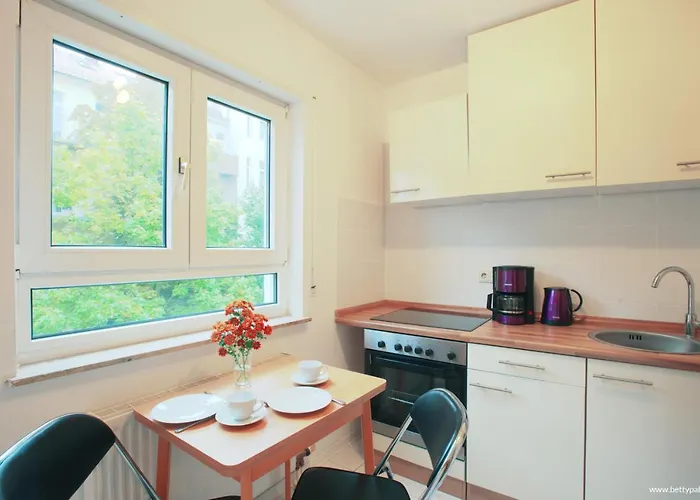 Apartment An Der Uni Mit Tiefgarage Und Loggia
