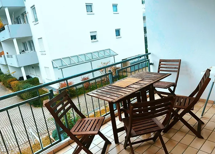 Apartment An Der Uni Mit Tiefgarage Und Loggia